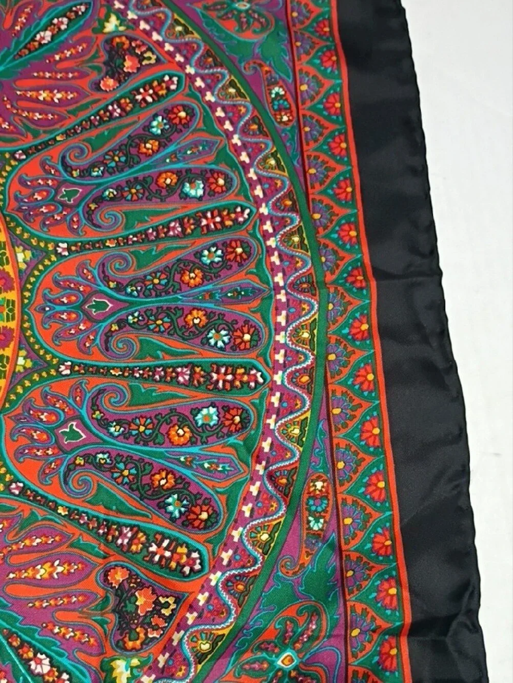 ❤️LIBERTY OF LONDON ALL SILK Plump Hand Rolled Hem Scarf 27x26
